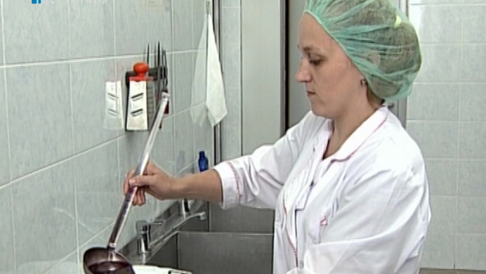 Чем будут кормить в пришкольных лагерях