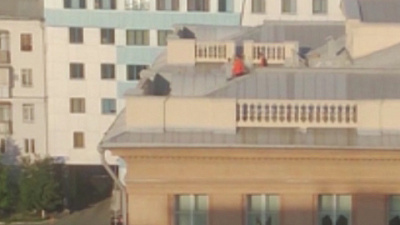 Опасную фотосессию на девятом этаже строящегося здания устроили две школьницы в Магнитогорске