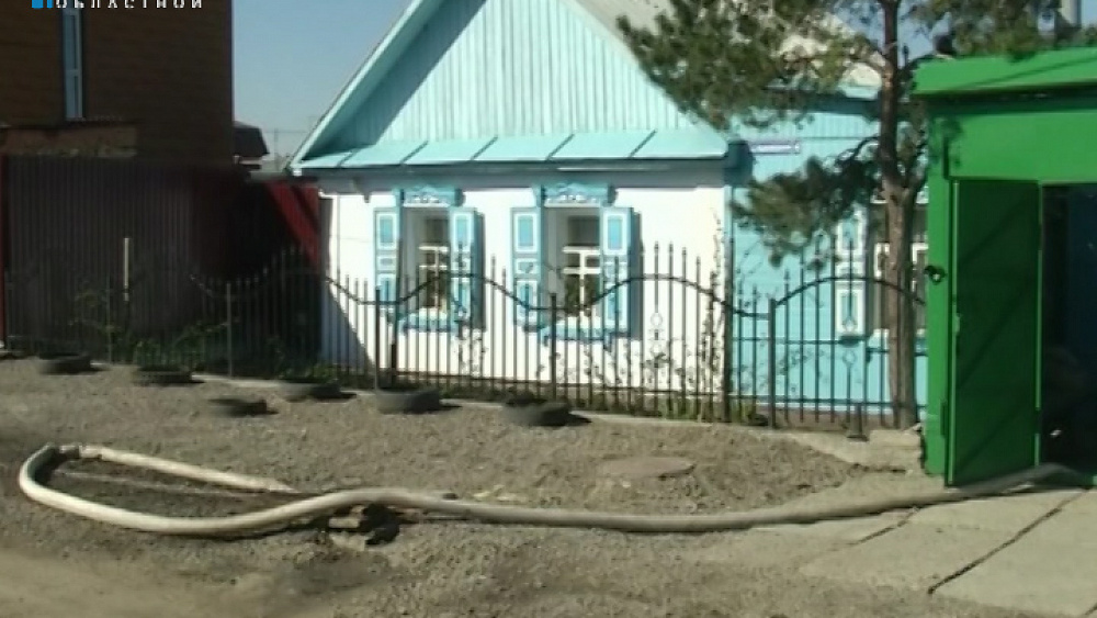 Дом ветерана затопило талой водой