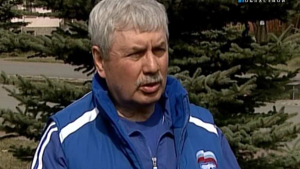 Владимир Мякуш и представители партии "Единая Россия" провели ежегодный субботник