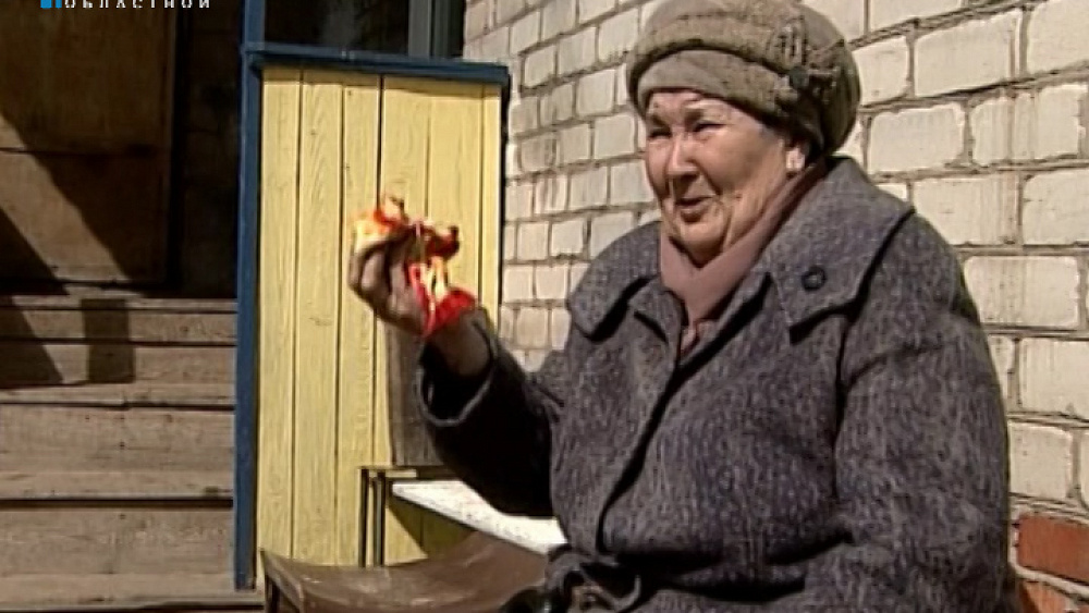 В Челябинске сыновья выгнали мать на улицу