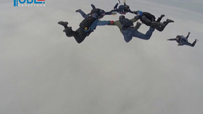 "Космические спасатели" отработали десантирование в сложных условиях