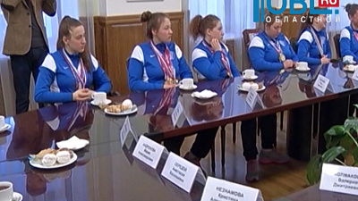 Борис Дубровский пожелал удачи ватерполисткам «Уралочки» на двух крупных стартах