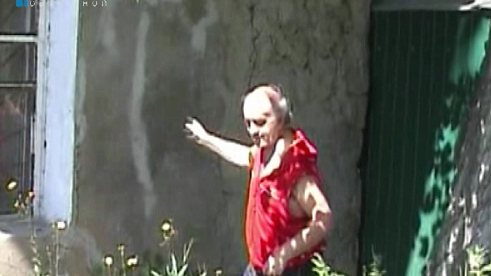 В доме на улице Октябрьской рухнула стена 