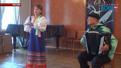 Ко дню пожилого человека ветеранам подарили радиоприемники