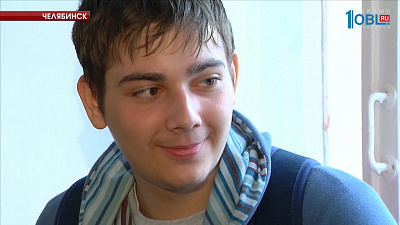 Мальчик с 30-ю диагнозами нуждается в дорогом лечении, считает его мама