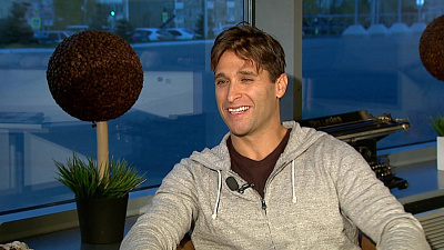 Новый игрок "Трактора" Райан Веске впервые оставил семью. Эксклюзивное интервью