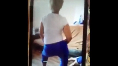 Челябинцы обсуждают в соц.сетях видео с "грязными" танцами медиков. 18+