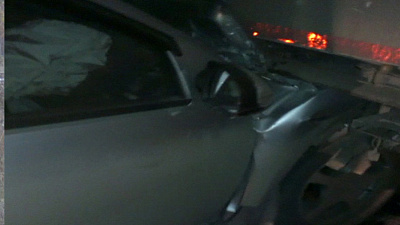 Иномарка залетела под фуру недалеко от Миасса