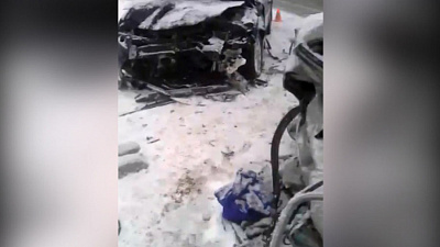 Девочка погибла при лобовом столкновении двух иномарок