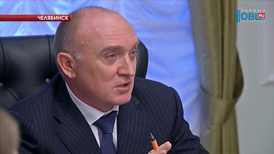 Борис Дубровский поручил усилить контроль над коммунальщиками