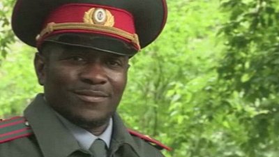 Африканец из Челябинска стал участковым в Москве