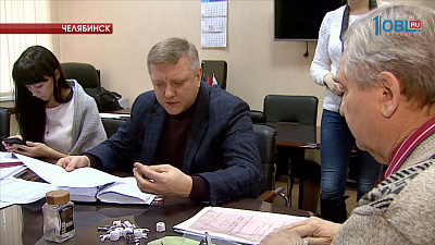 Депутат Госдумы Дмитрий Вяткин встретился с южноуральцами в общественной приёмной