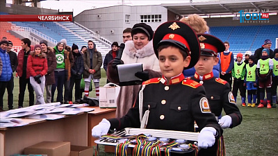 32 команды мальчиков боролись за выход в финал проекта «Мини-футбол – в школу!»