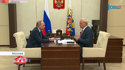 О развитии знаменитого ММК президенту рассказал Виктор Рашников.