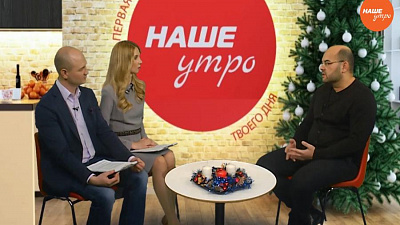 Николай Дейнеко проверяет детские площадки 