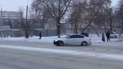 Дрифт через двойную сплошную в центре Челябинска