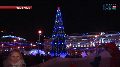 Среди прочих ледяных фигур - есть одна особенная