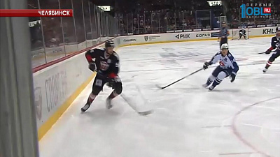 «Трактор» открыл ретро-серию домашних матчей