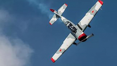 Возле аэродрома Калачево разбился спортивный самолет Як-52. Первые кадры с места трагедии