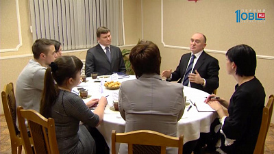 На этой неделе Борис Дубровский ответил на вопросы редакторов газет небольших южноуральских городов