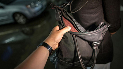 Кража во время медленного танца произошла в кафе Троицка