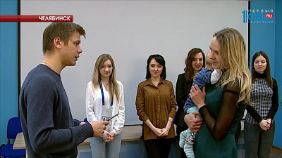 Билеты в театр получают самые внимательные зрители 