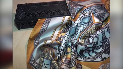 Эксклюзивные каслинские платки уже поступили в продажу