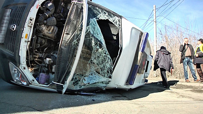 Последствия аварии со скорой помощью и комментарии очевидцев 