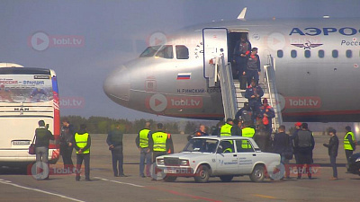 Сборные России и Франции по хоккею прилетели в Челябинск 