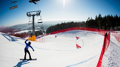 Спортсмены похвалили трассу для проведения этапа Кубка мира по сноуборду после первого дня соревнований