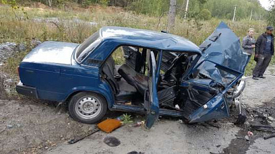 В столкновении ВАЗа с маршруткой в Миассе серьезно пострадали 3 пассажира