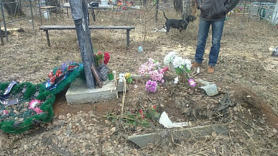 Вандалы разгромили кладбище под Челябинском