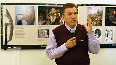 Владимир Богдановский: Выставка в гараже — это не так сковывает, как безукоризненные музейные залы