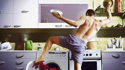 Мужчины, не помогающие женам по хозяйству, реже занимаются сексом