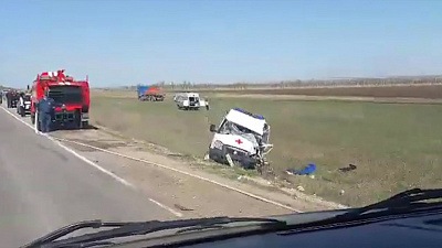 Карета скорой помощи и «КаМАЗ» столкнулись на трассе Магнитогорск - Кизил 