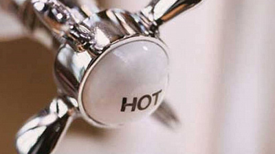 Горячую воду начнут отключать в Челябинске с середины мая