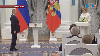 Владимир Путин лично вручил госнаграду челябинскому врачу