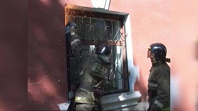 Обессилевшая чебаркульская старушка оказалась взаперти