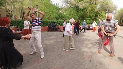 Пенсионер из Магнитогорска заразил своих земляков чувством ритма 