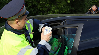 Рейды по тонировке стартовали на дорогах Челябинска