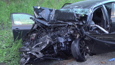 Водитель грузовика с заклинившим рулем устроил ДТП на М5 