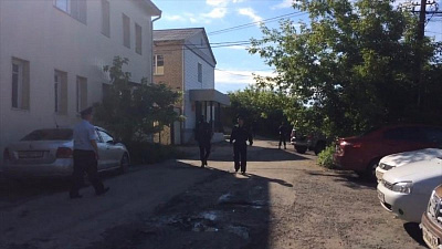 Подозреваемого в убийстве пропавшего мальчика из Каслей привезли в суд 