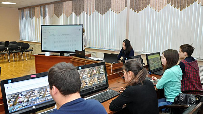 В Челябинске возбудили дело по краже более 250 ноутбуков для ЕГЭ