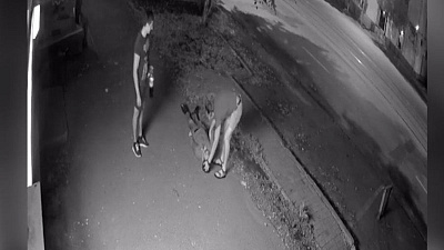 Ночная драка в центре Челябинска попала в камеры видеонаблюдения 