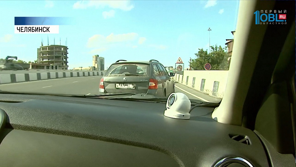 Водители не пропускают машины скорой помощи