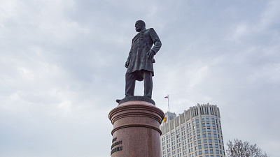 В центре Челябинске установили памятник Петру Столыпину 