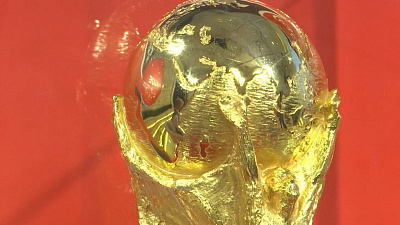 Почему ведущим ОТВ не дали прикоснуться к Кубку Мира FIFA? 