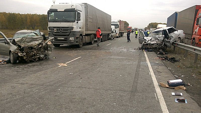 Крупное ДТП под Чебаркулем унесло жизни трех человек. Видео 