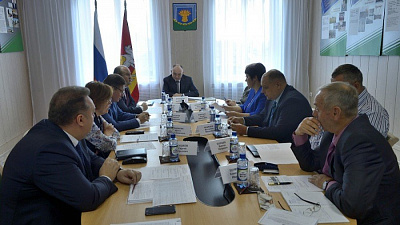 Губернатор поручил обеспечить аграрный бизнес в Чесменском районе всесторонней поддержкой